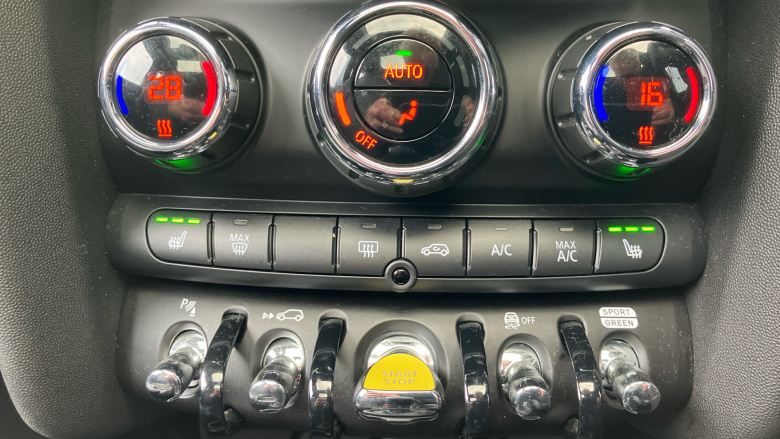 MINI Hatchback 135kW Cooper S Level 3 33kWh 3dr Auto Electric Hatchback